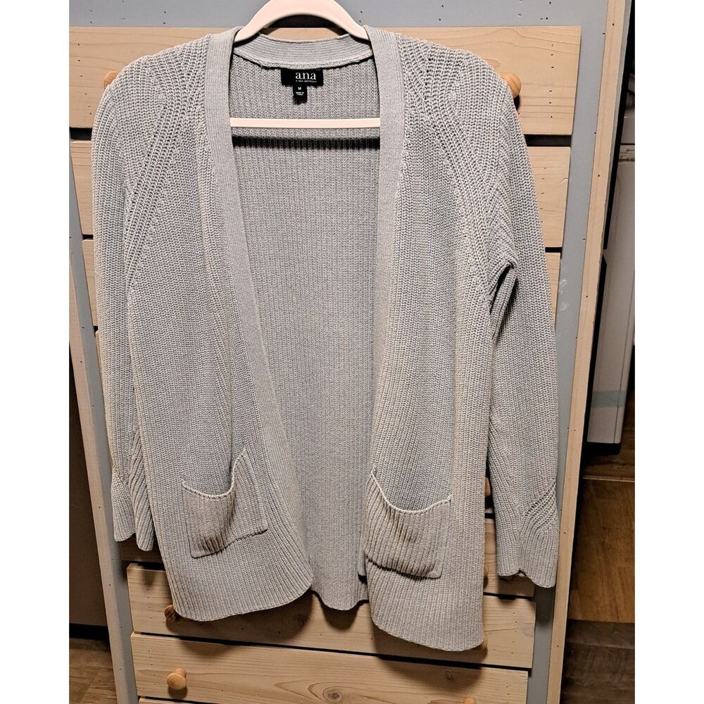 a.n.a. Grey Open-Front Cardigan w/Pockets - Medium- cozy, casual, comfy, classic